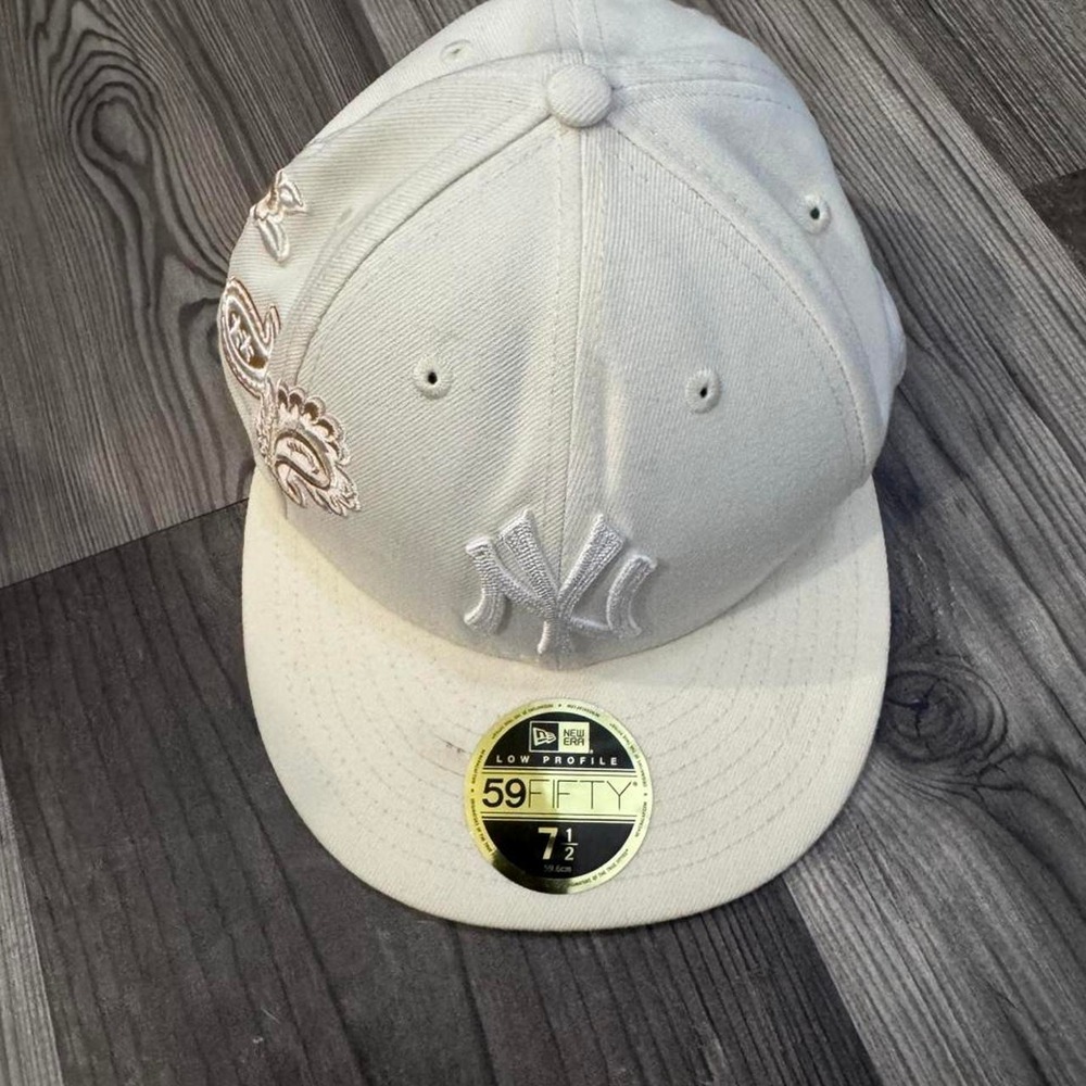 KITH New York Yankees embroidered new era 59FIFTY Hat size 7